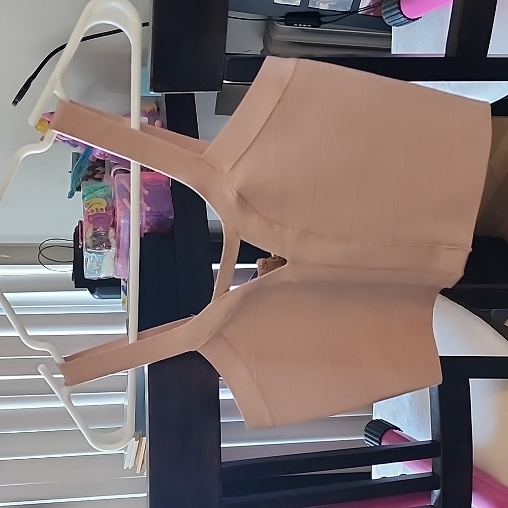 Guess crop tank